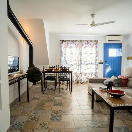 Trendy Homes Casa Pitera *